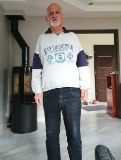 Profil de Laurent, un homme célibataire de 67 ans à Kernascléden