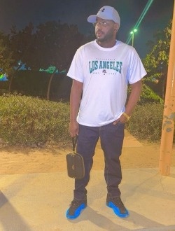 Profil de Omar, un homme célibataire de 32 ans à Bordeaux