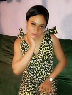 Profil de Anastasie, une femme célibataire de 32 ans à Douala
