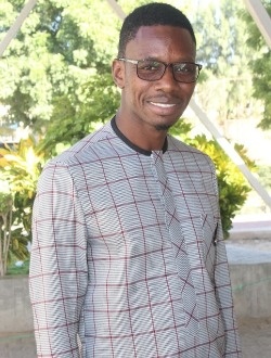 Profil de Doudou, un homme célibataire de 45 ans à Dakar