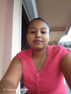 Profil de Sarah, une femme célibataire de 25 ans à Sambava