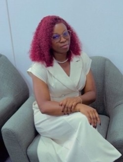 Profil de Livia, une femme célibataire de 29 ans à Abidjan