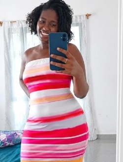 Profil de Asnah, une femme célibataire de 20 ans à Toamasina