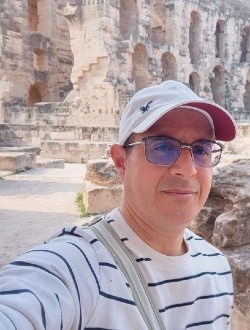 Profil de Adam, un homme célibataire de 45 ans à Sfax
