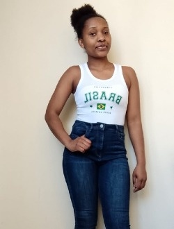 Profil de Tina, une femme célibataire de 25 ans à Sambava