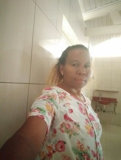 Profil de Nathalie, une femme célibataire de 41 ans à Alarobia-Antanamalaza