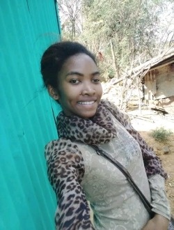Profil de Sourire Sincère, une femme célibataire de 28 ans à Nosy-Be