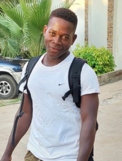 Profil de Olivier, un homme célibataire de 33 ans à Petit Abidjan-Youkou