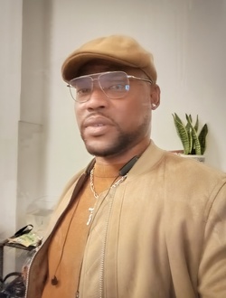 Profil de Godwin, un homme célibataire de 44 ans à Liège