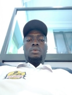 Profil de Roland, un homme célibataire de 25 ans à Cotonou