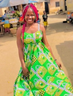 Profil de Christ Meola, une femme célibataire de 21 ans à Abomey-Calavi