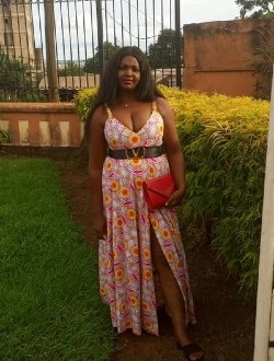 Profil de Liliane, une femme célibataire de 29 ans à Yaoundé