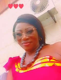 Profil de Zouria, une femme célibataire de 51 ans à Abas
