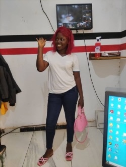 Profil de Sandra Stephie, une femme célibataire de 31 ans à Yaoundé