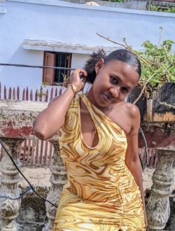 Profil de Rominah, une femme célibataire de 23 ans à Toamasina