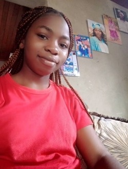 Profil de Anastasie, une femme célibataire de 19 ans à Yaoundé