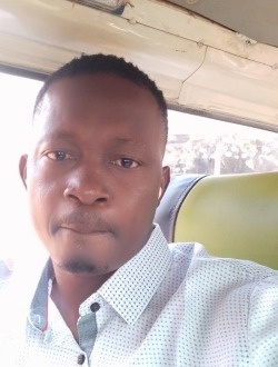 Profil de Serge Guy, un homme célibataire de 33 ans à Yaoundé