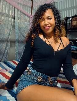 Profil de Fara, une femme célibataire de 26 ans à Toamasina