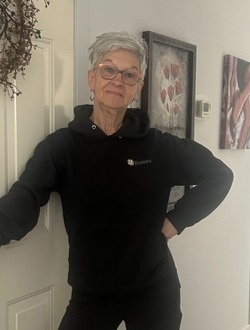 Profil de Anne, une femme célibataire de 67 ans à Gatineau