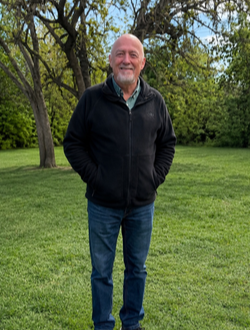 Profil de Robert, un homme célibataire de 70 ans à Québec