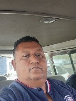 Profil de Sebastien, un homme célibataire de 46 ans à Quatre Bornes