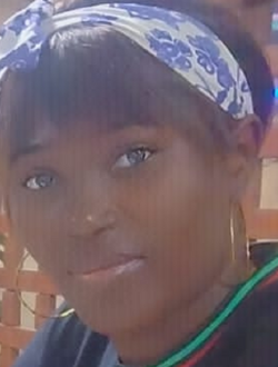 Profil de Precious, une femme célibataire de 39 ans à Douala