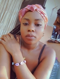 Profil de Nell, une femme célibataire de 25 ans à Douala