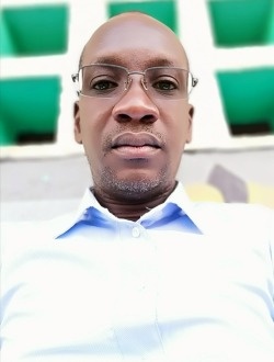 Profil de Hugho, un homme célibataire de 43 ans à Abadjin-Doumé