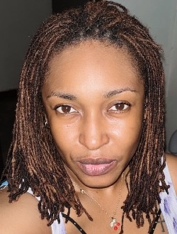 Profil de Stéphanie, une femme célibataire de 38 ans à Douala