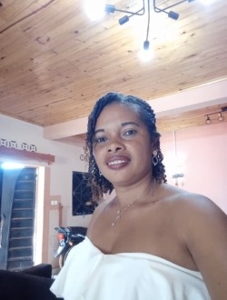 Profil de Viviane, une femme célibataire de 38 ans à Antsiranana