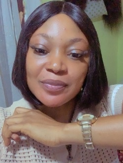 Profil de Stevy, une femme célibataire de 34 ans à Yaoundé