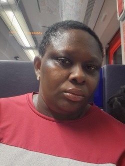Profil de Flore, une femme célibataire de 41 ans à Aast
