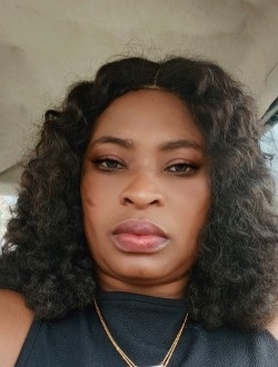 Profil de Pelagie, une femme célibataire de 18 ans à Abidjan