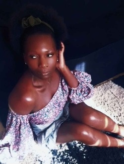 Profil de Lily, une femme célibataire de 33 ans à Bamako