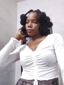 Profil de Tecle, une femme célibataire de 29 ans à Akpakpa