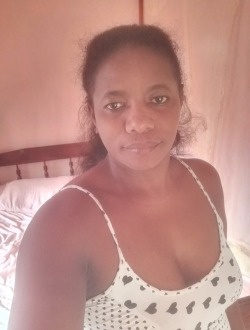 Profil de Beltrice, une femme célibataire de 40 ans à Antalaha