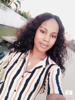 Profil de Samirah, une femme célibataire de 26 ans à Abattoir