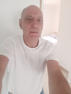 Profil de Alain, un homme célibataire de 57 ans à Châtellerault