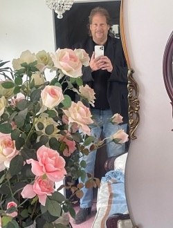profile picture 0