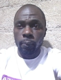 Profil de Jean, un homme célibataire de 39 ans à Abang