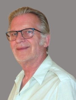 Profil de Robert, un homme célibataire de 68 ans à Paris