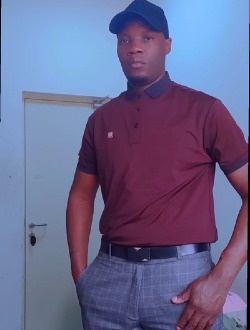 Profil de Justine, un homme célibataire de 33 ans à Umm Salal Muhammed