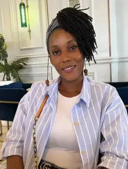 Profil de Fanny, une femme célibataire de 35 ans à Kinshasa