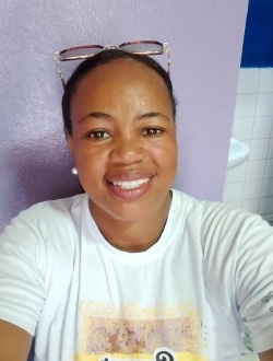 Profil de Rosine, une femme célibataire de 40 ans à Antsiranana