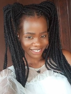 Profil de Diana, une femme célibataire de 27 ans à Lagos