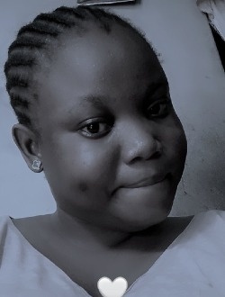 Profil de Pascaline, une femme célibataire de 25 ans à Abomey-Calavi