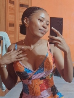 Profil de Manamby, une femme célibataire de 21 ans à Abatoafo