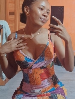Profil de Manamby, une femme célibataire de 21 ans à Abatoafo
