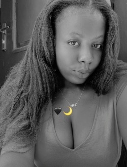 Profil de Dominique, une femme célibataire de 27 ans à Grand-Bassam