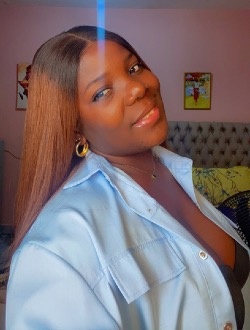 Profil de Julie, une femme célibataire de 32 ans à Abam